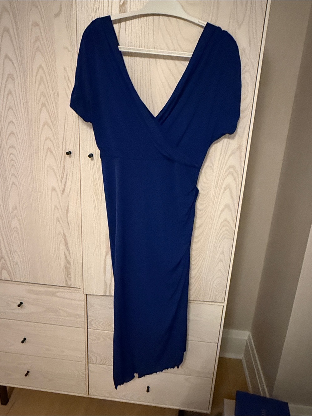 Diane Von Furstenberg Deep Blue V‑Neck Midi Dress